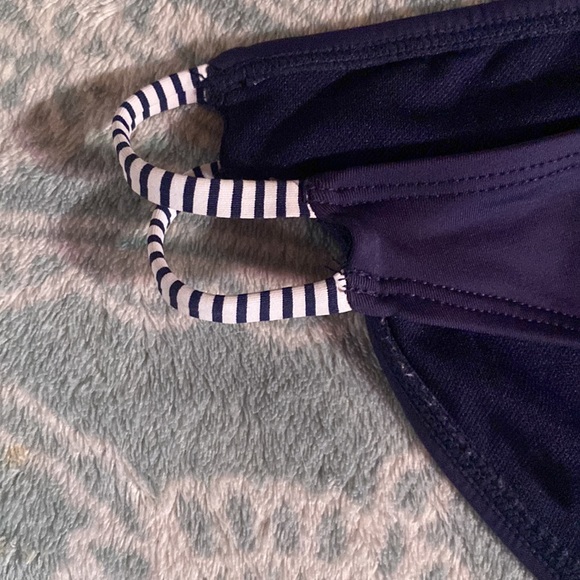 Beautiful Medium Navy Blue and White Xhilaration Two Piece Bikini Set - Picture 4 of 9